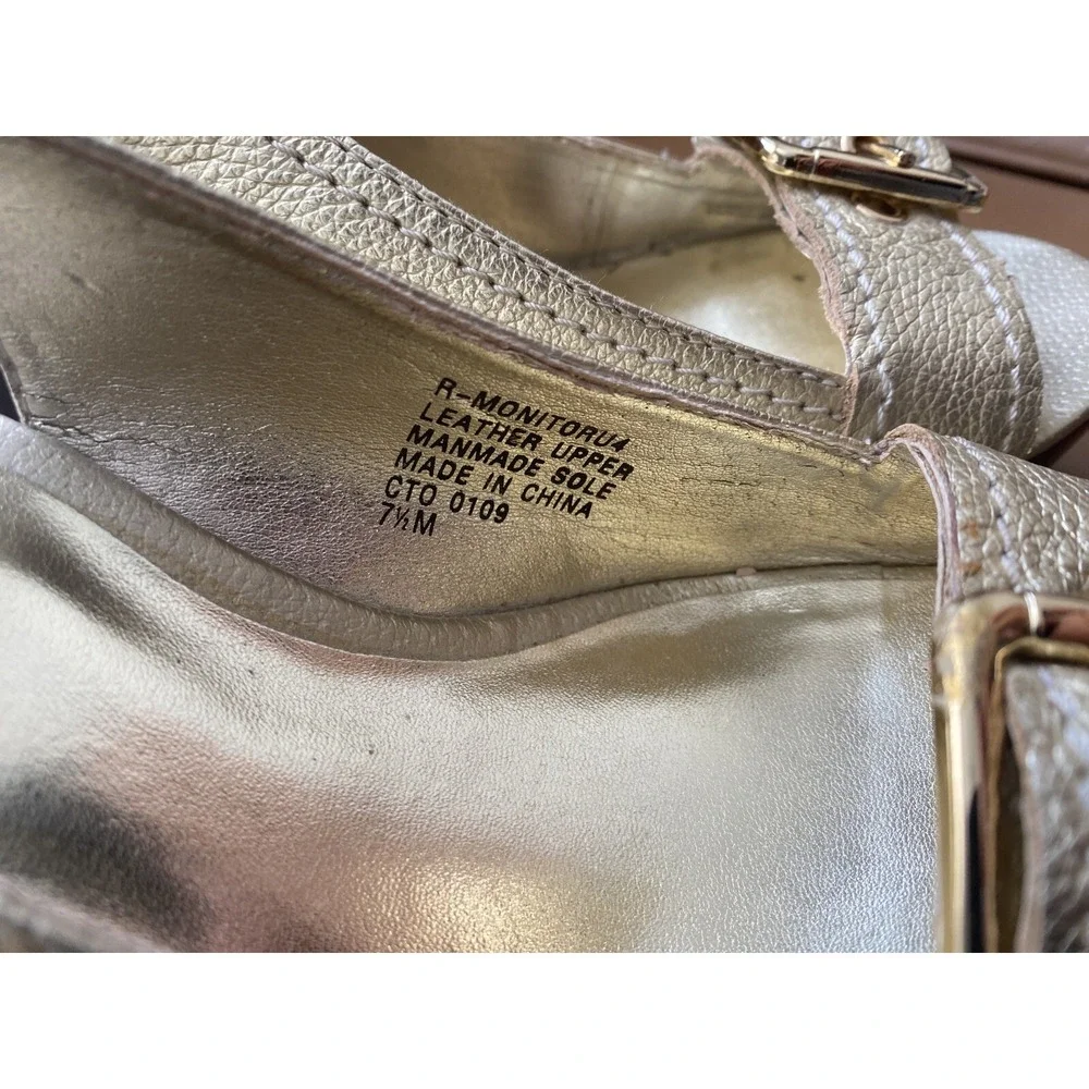 Nine West Women's‎ Wedge Sandals Gold Leather Wood Heel Buckle Peep Toe Size 7.5
